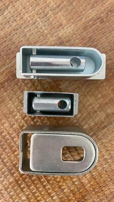 Buen precio Cerraduras de suelo de puerta de persiana enrollable con diseño de ranura plana, seguridad, cerradura central de suelo en línea