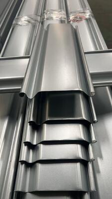 Bom preço Lâminas de Porta de Aço Galvanizado com Espessura de 0,8-1,5mm e Cores Personalizáveis para Portas de Enrolar com Redução de Ruído on-line